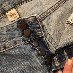 Ambercrombie & Fitch Distressed Jeans